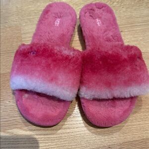 UGG Women's Vibrant Pink Fluffy Slippers